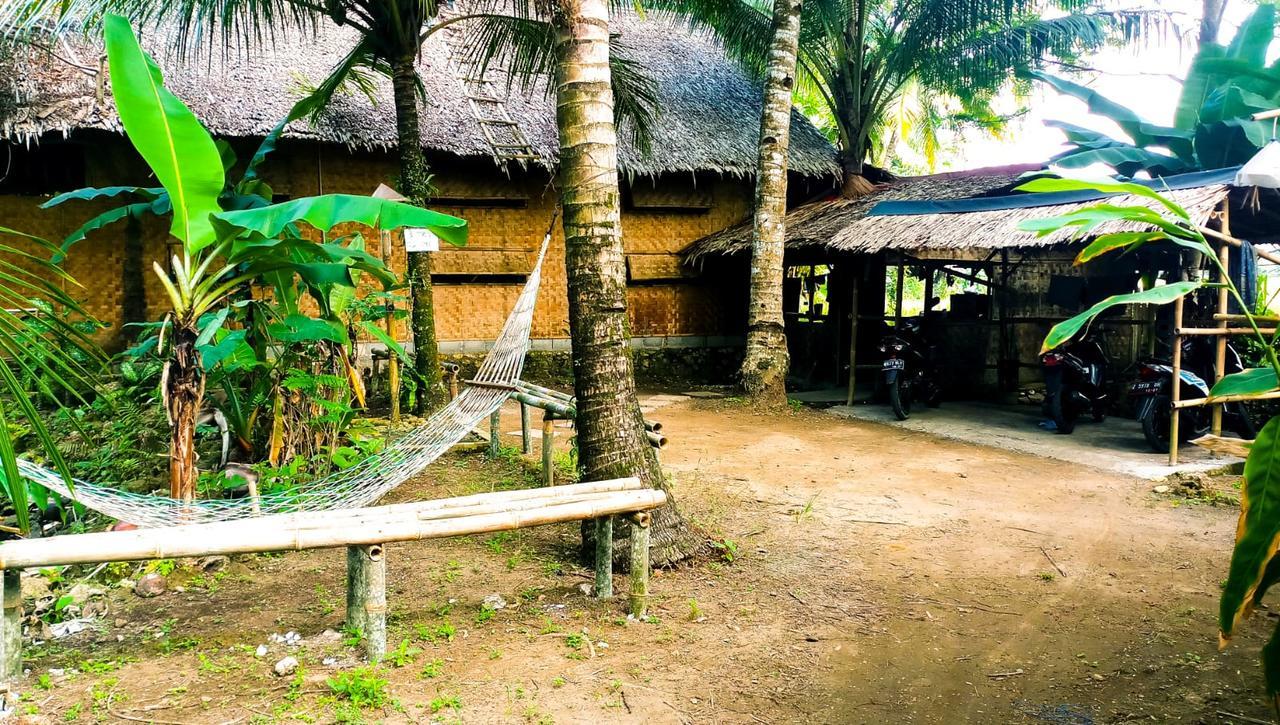 D'Jarwo House Hostel Batukaras Exterior photo